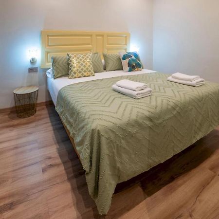 2 Bedrooms 1.5 Bathrooms Furnished - Justicia - Refurbished - Mintystay Madrid Kültér fotó