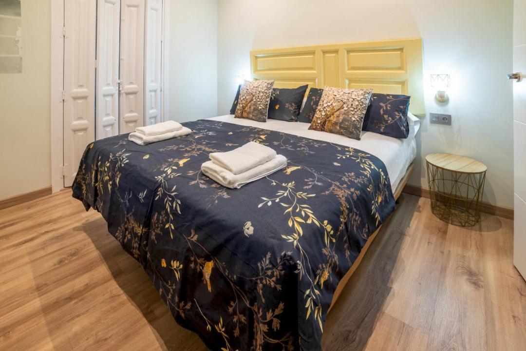 2 Bedrooms 1.5 Bathrooms Furnished - Justicia - Refurbished - Mintystay Madrid Kültér fotó