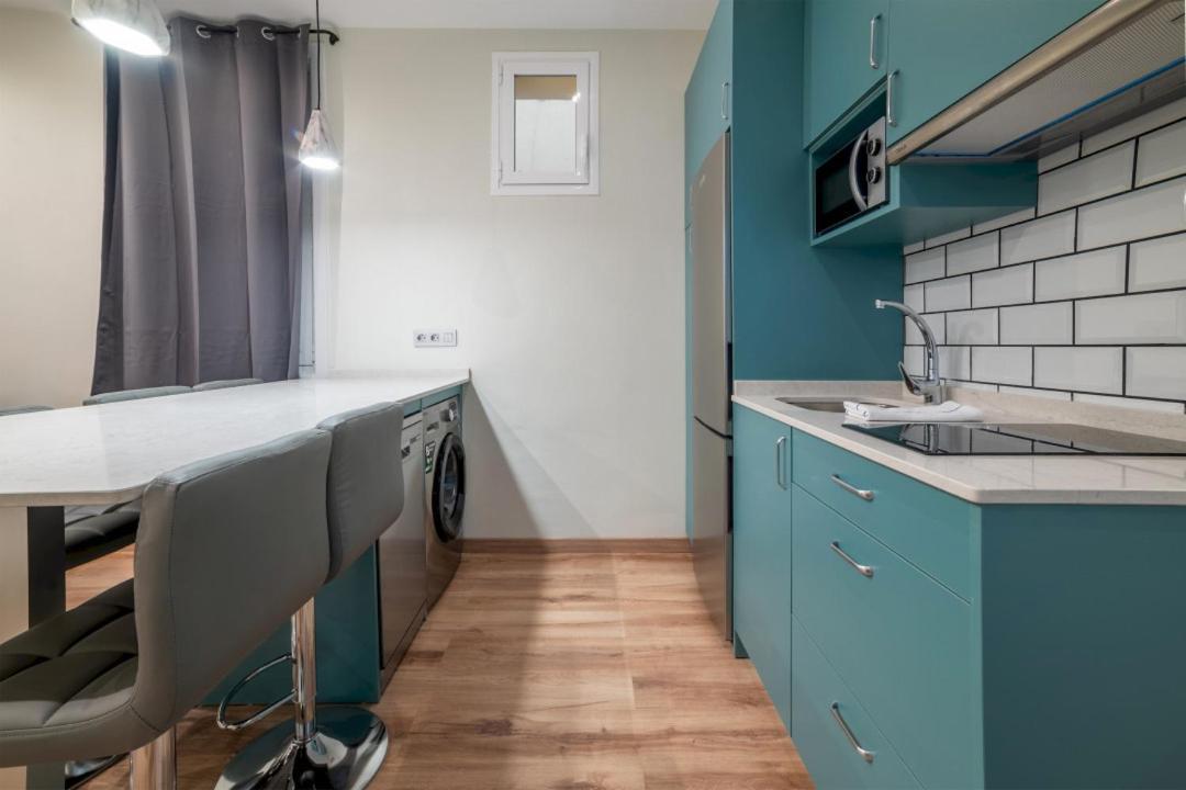 2 Bedrooms 1.5 Bathrooms Furnished - Justicia - Refurbished - Mintystay Madrid Kültér fotó